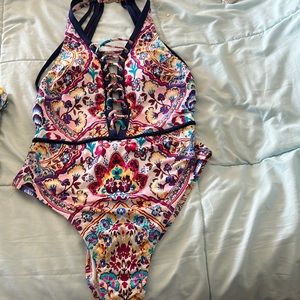 Swim suit 1 piece